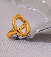 Vivi ring